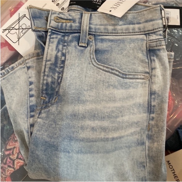 Veronica Beard flare jeans Color is Sky NEW - Picture 10 of 10